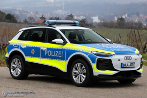 Zwei neue Elektrofahrzeuge für die Polizei BW