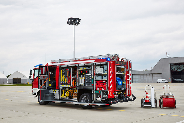 5000. Rosenbauer AT-Aufbau: Das HLF 20 der FF Aldersbach. Bildquelle: Rosenbauer