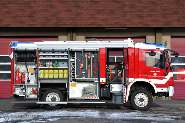 AT dritte Generation: LF 10/6 FF Erlangen-Hüttendorf. Gut zu erkennen, die Rosenbauer-Drehtreppe!