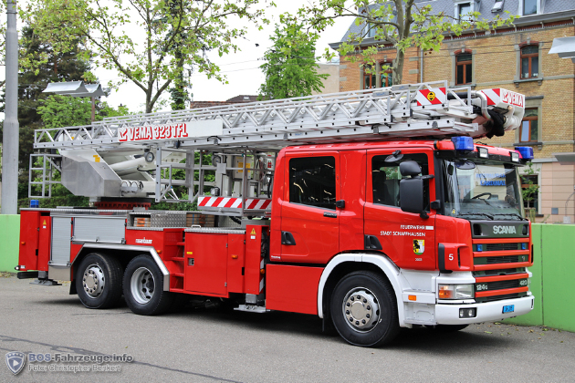 Hubrettungsfahrzeug (HRF) mit Vema-Aufbau der Feuerwehr Schaffhausen.